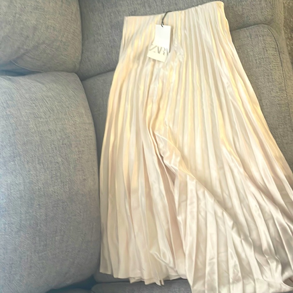 Cream flare Zara skirt